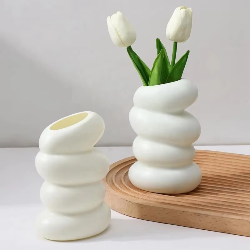 1PC Plastic Spiral White Vase  - Kitchen Appliances In White 评论和价格